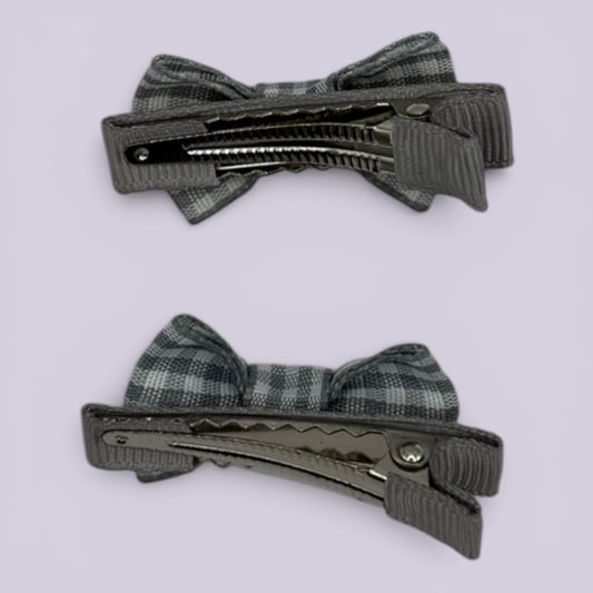 Grey gingham mini bowtie clips on card