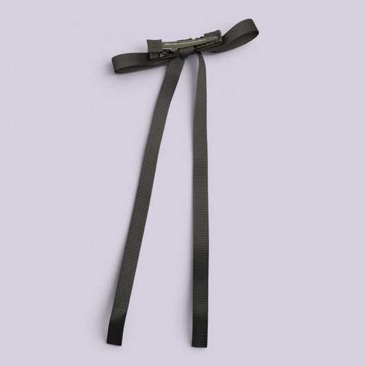 Grey tailed bow clip