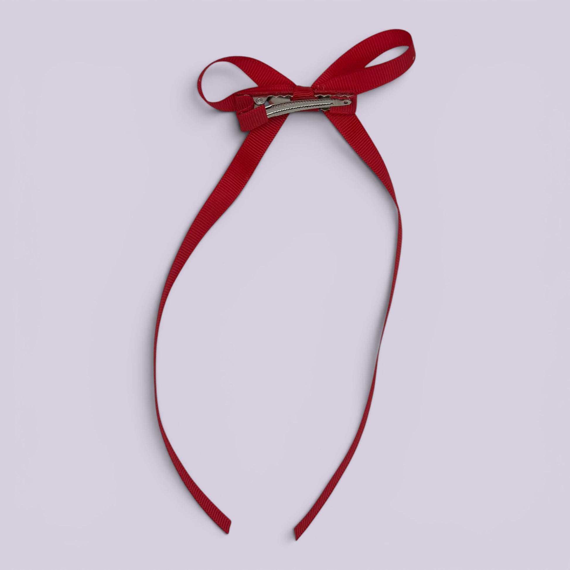 Red tailed bow