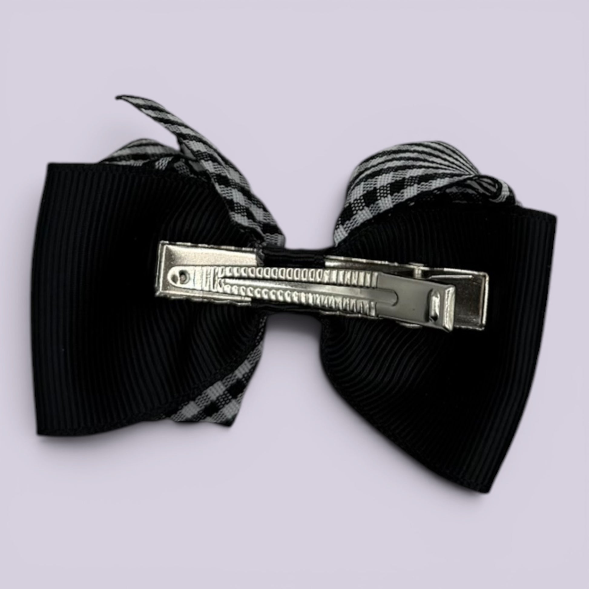 Black gingham double bow clip on card