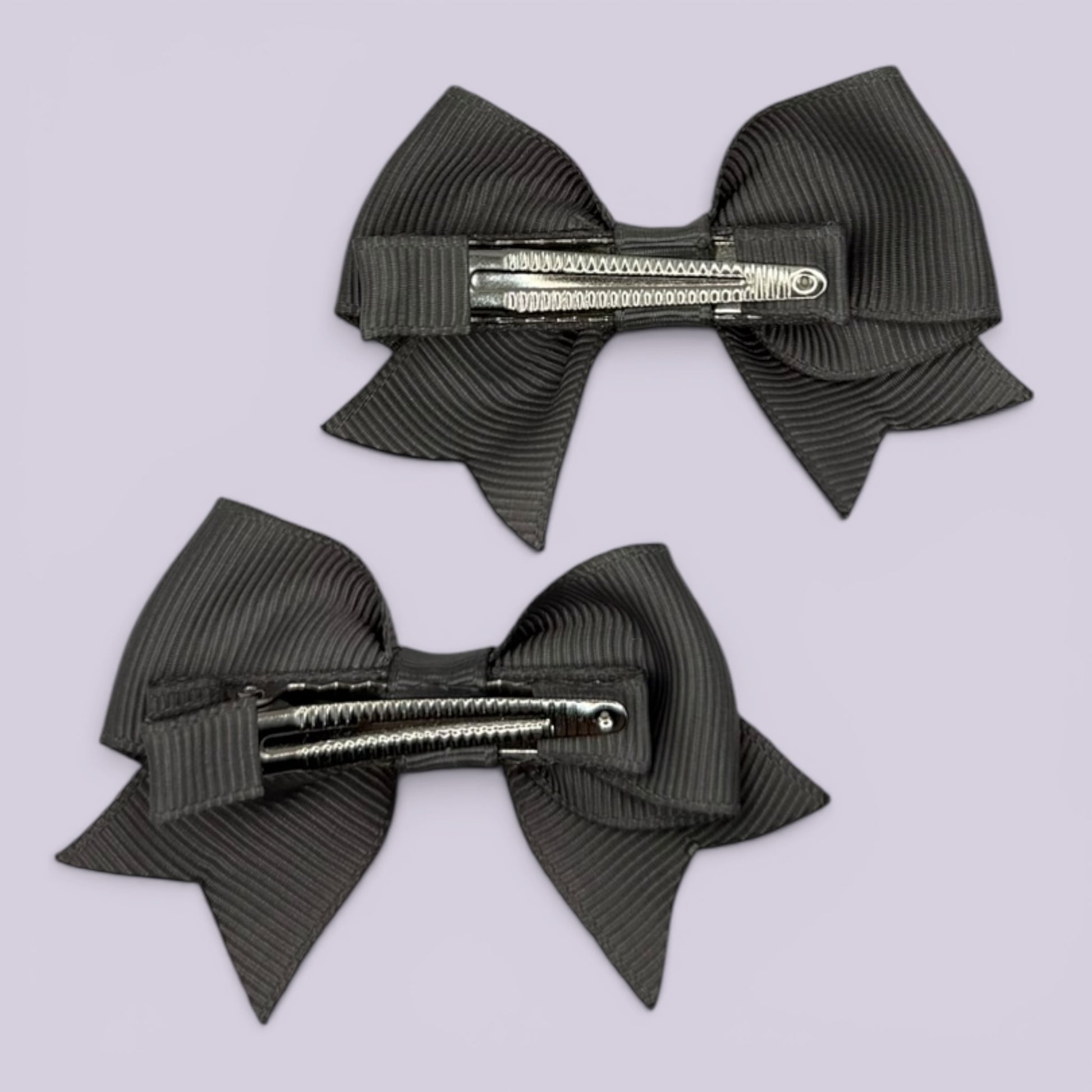 Grey small bow mini clips