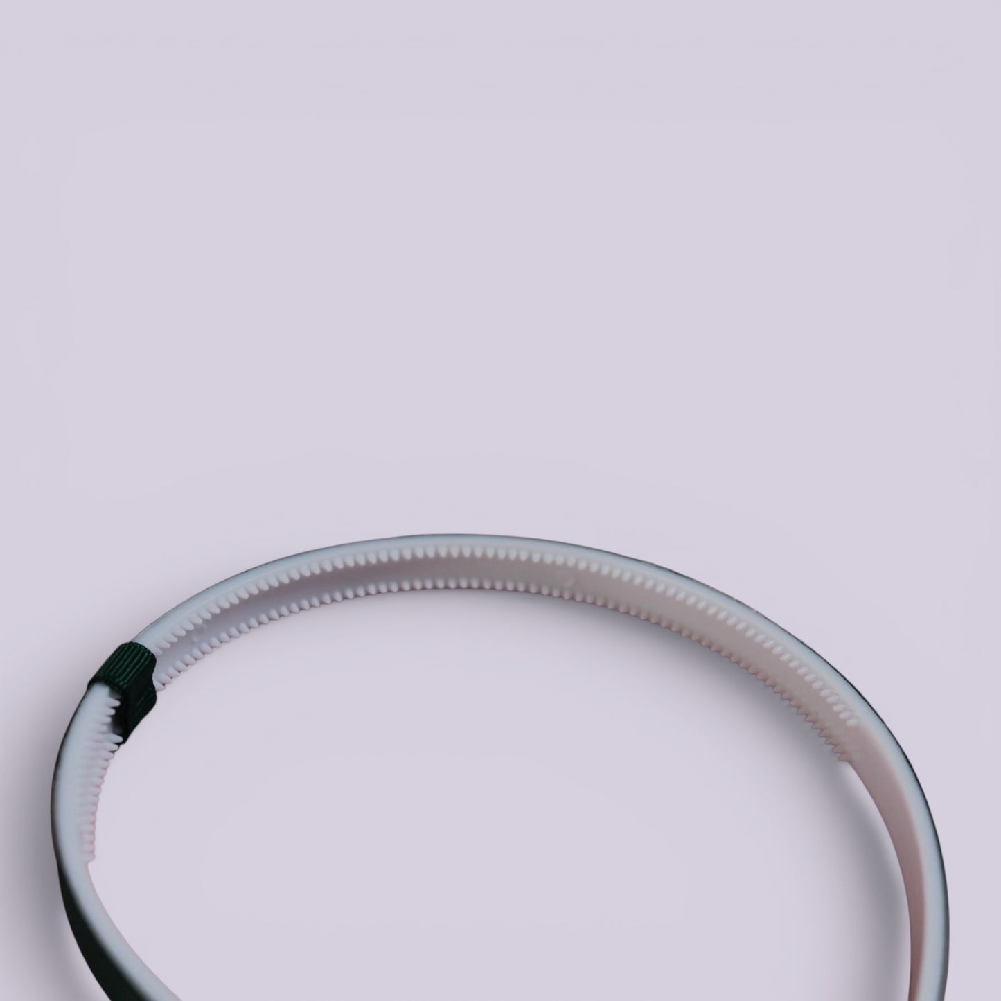 Hunter bottle green headband close up