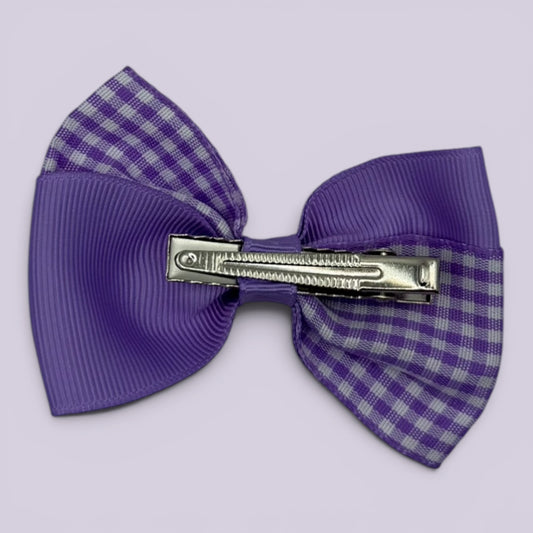 Lilac gingham twisted bow clip on card